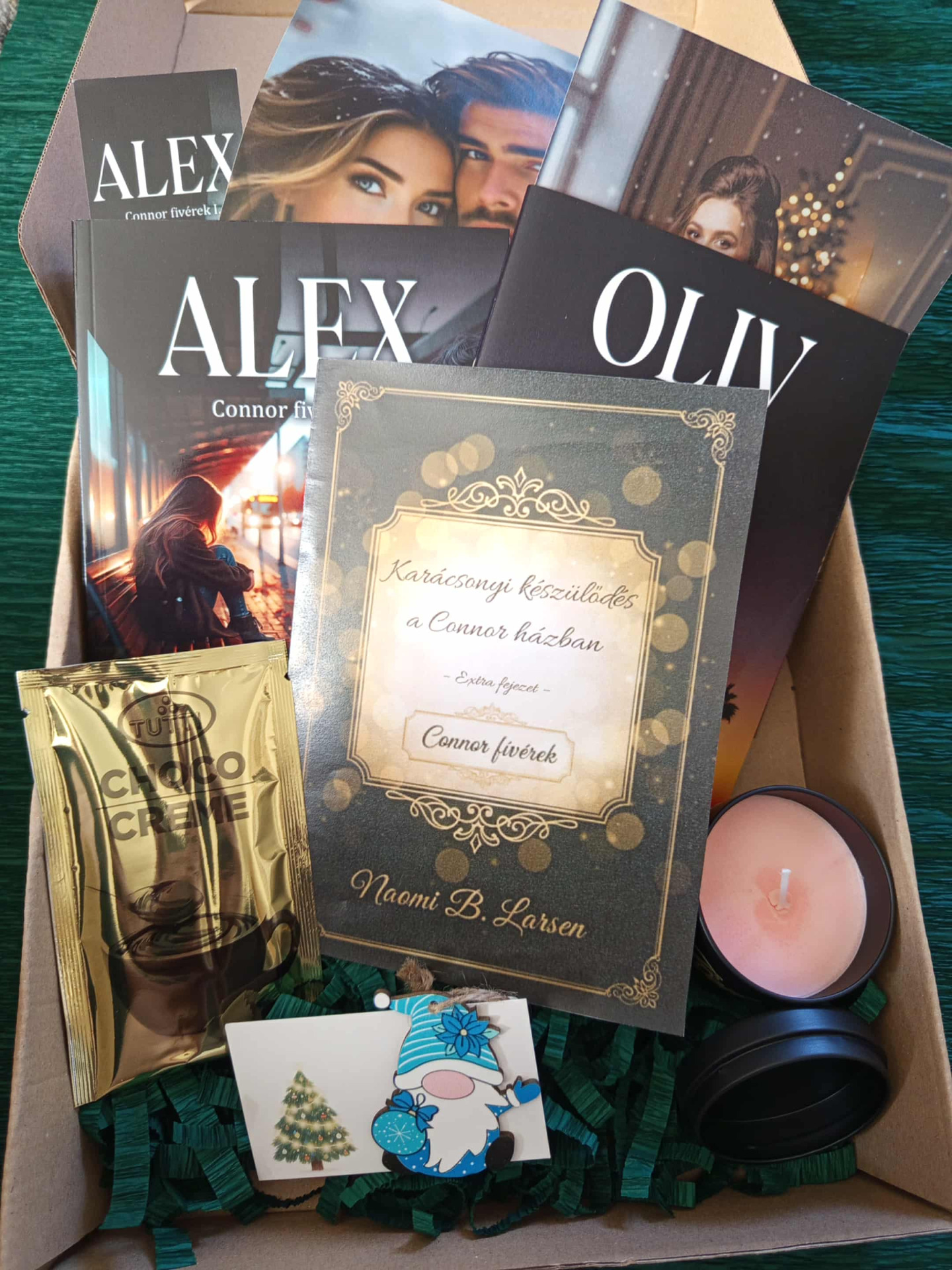 Naomi B. Larsen – Prémium Karácsonyi Olvasó Csomag (Dedikálva)